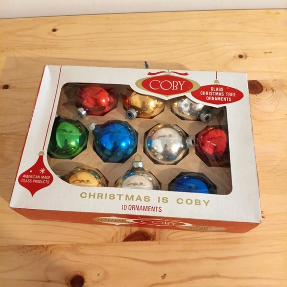 Coby Christmas Ornaments Set - Picture 1 of 3
